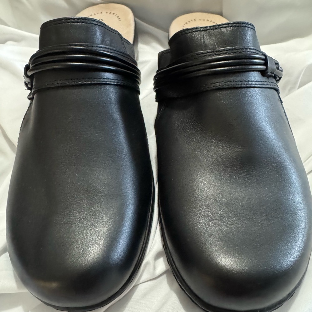 Clarks Women’s Black Leather Clog